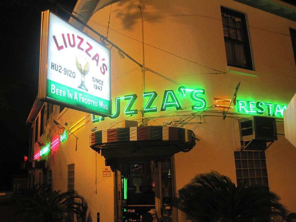 liuzzas neon